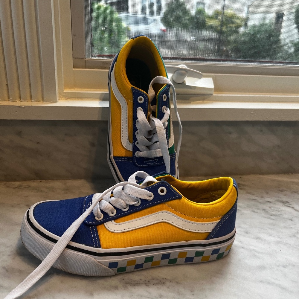 Brand new old skool multi-colored vans - size 13
